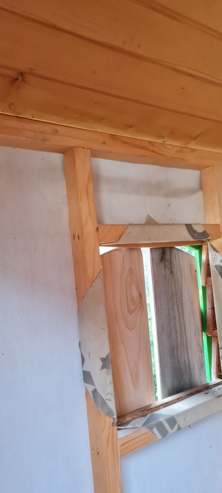Domek drewniany dla dzieci, huśtawki
