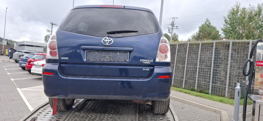 Klapa tył toyota corolla verso 04- kolor 8p4 wysyłka