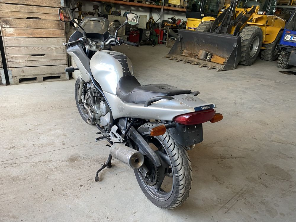 Motocykl Yamaha XJ 600