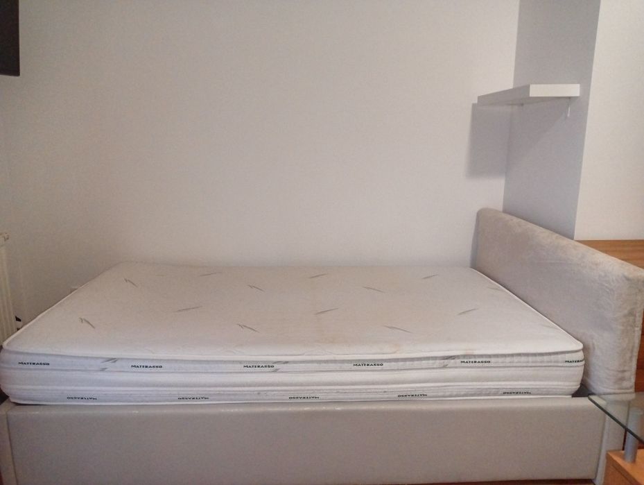 Łóżko Hever z materacem