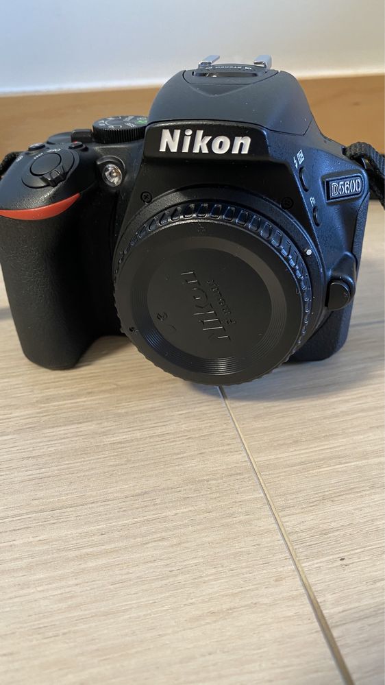 Nikon D5600 Black + 18-55mm AF-P VR