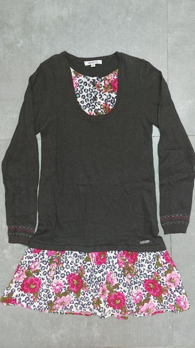 Vestido marca Catimini, menina, 10 anos.