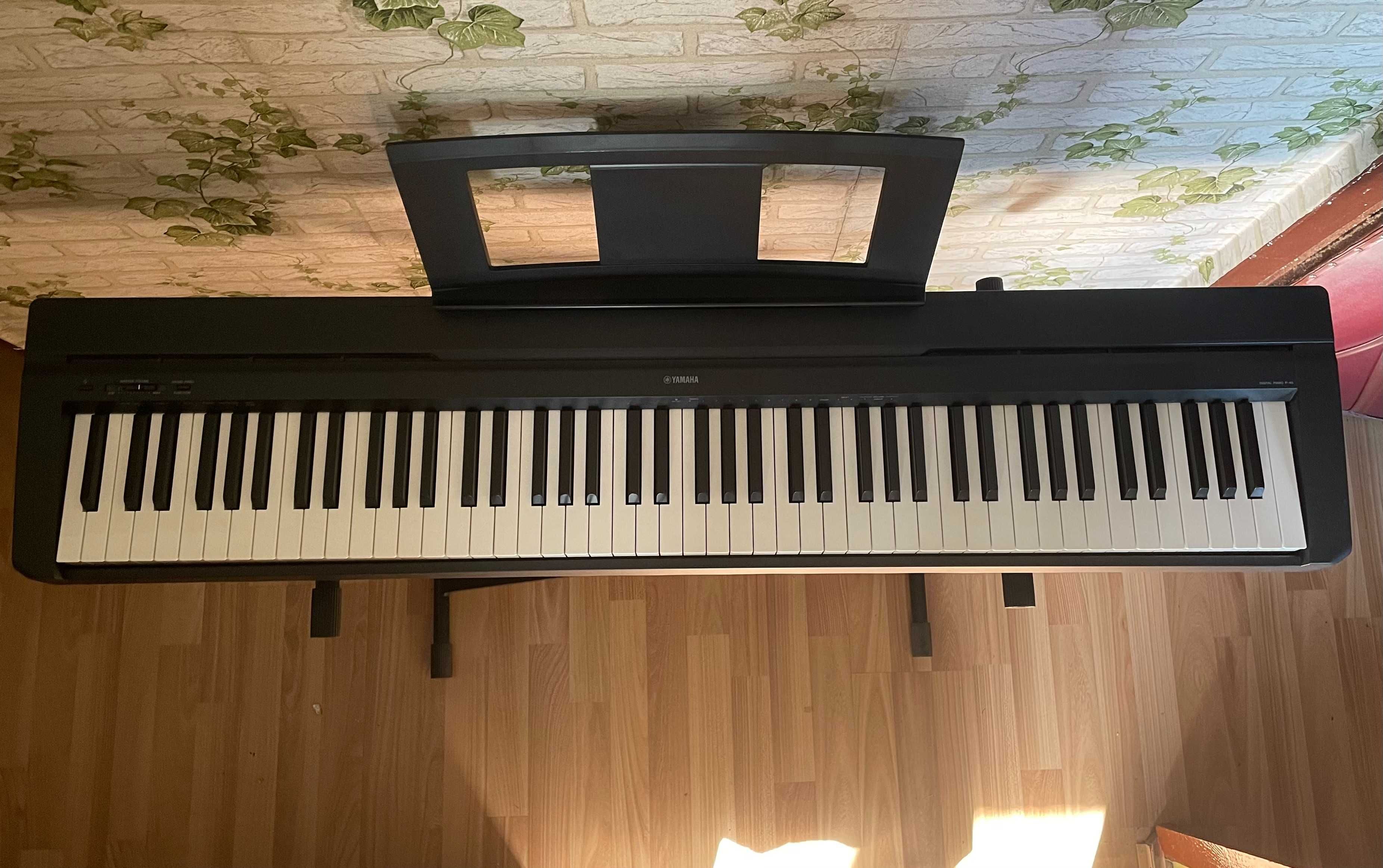 Pianino Yamaha P-45 B