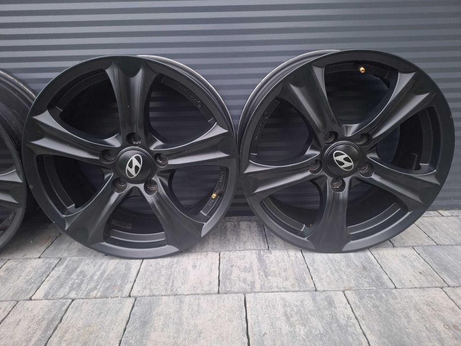 4 Felgi aluminiowe rozstaw 5x114.3,Hyundai Ix35, czarny mat.16 Cali