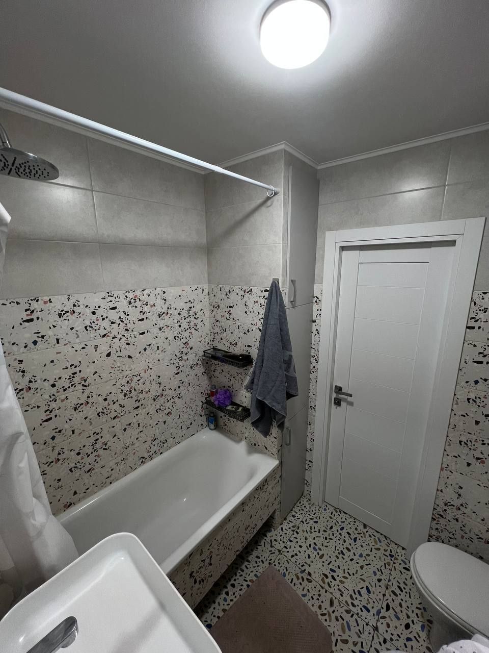 Продам 2к квартиру Победа-6, пр. Героев
