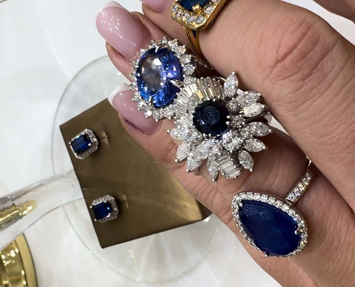 Kolczyki z diamentami 0.35 CT i szafirami 3.30 CT certyfikat