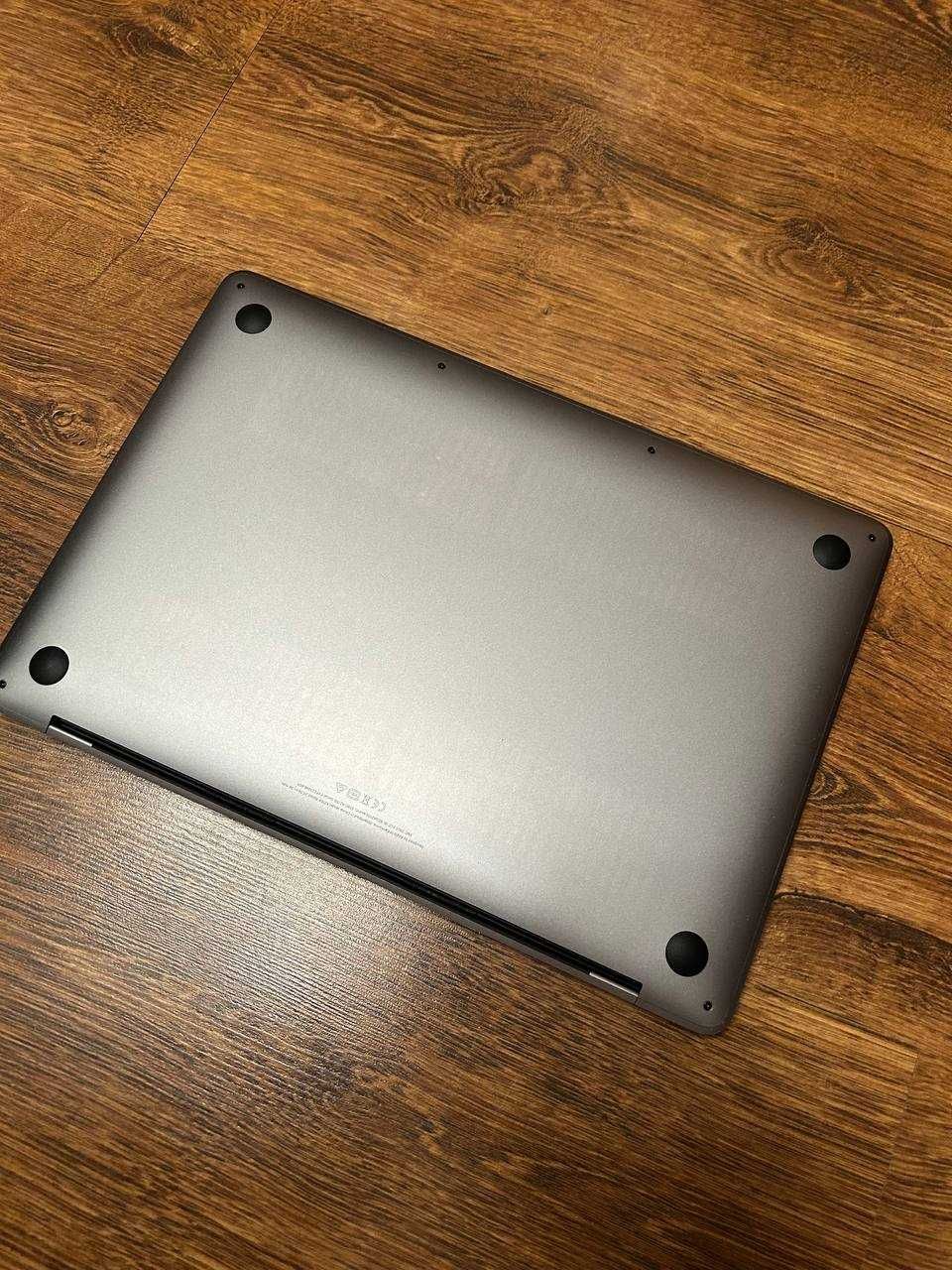 Продам MacBook Pro 2019 13" | 8GB RAM | i5 | 128GB SSD