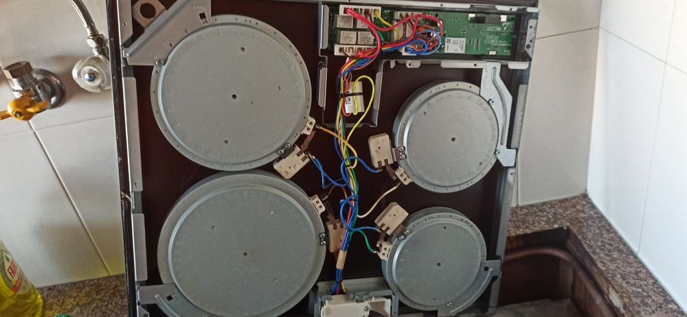 Técnico de eletrodomésticos oficial grupo Whirlpool