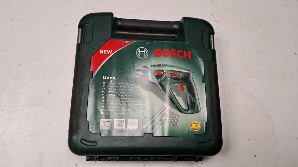 Bosch Uneo акумуляторний перфоратор шурупокрут