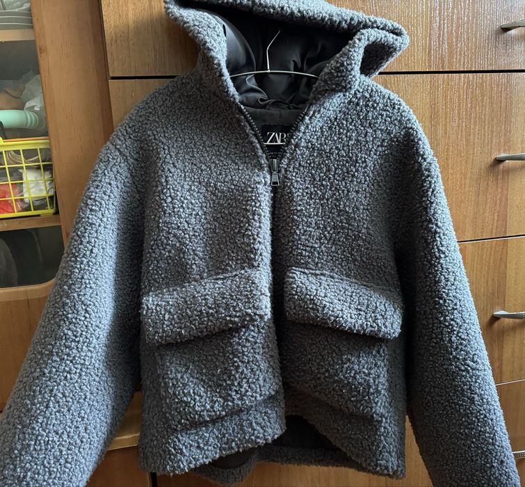 Осіння курточка ,пальто на дівчинку  Zara оригінал.