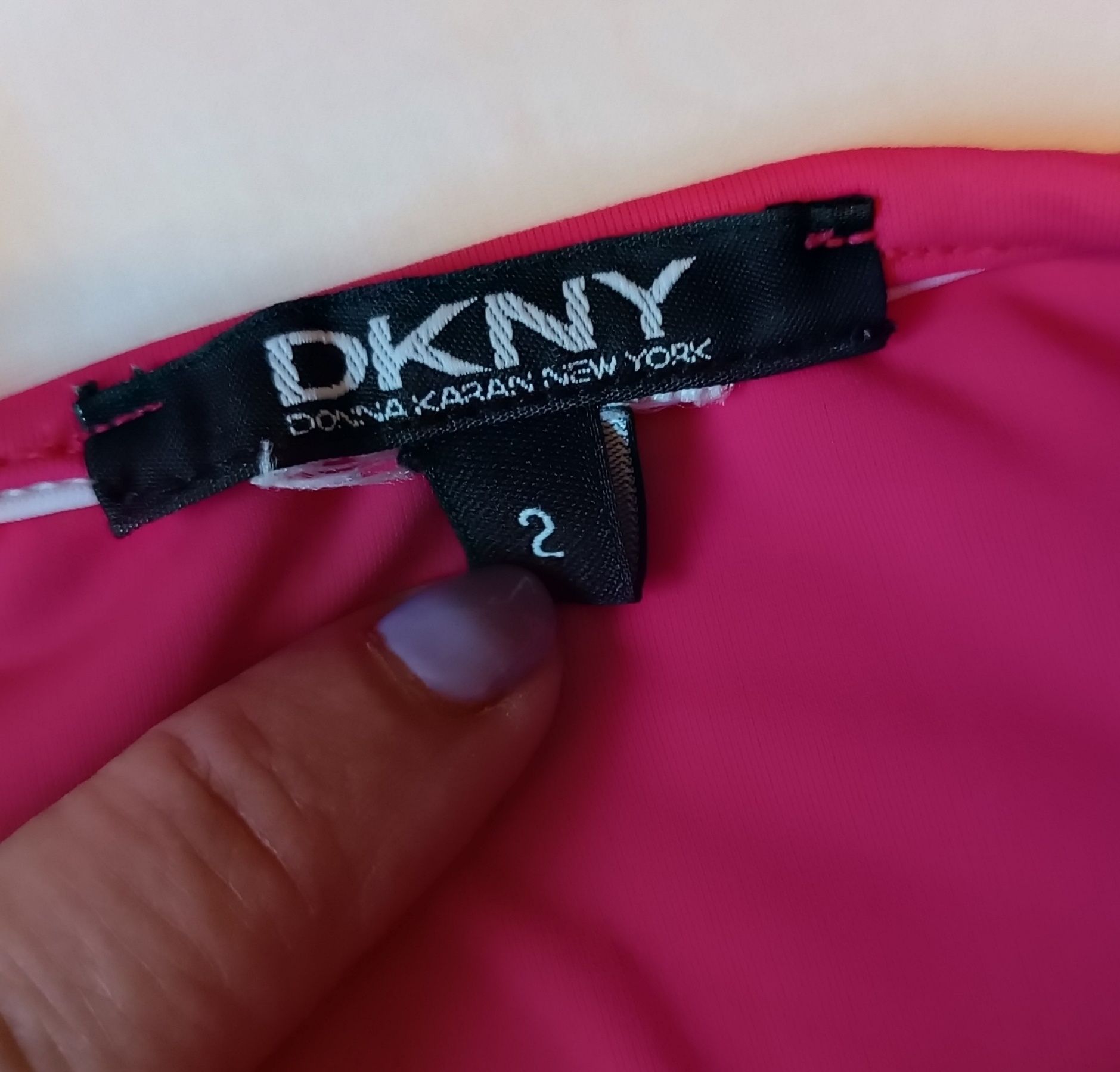 Fato Banho DKNY. 2 Anos. Como Novo