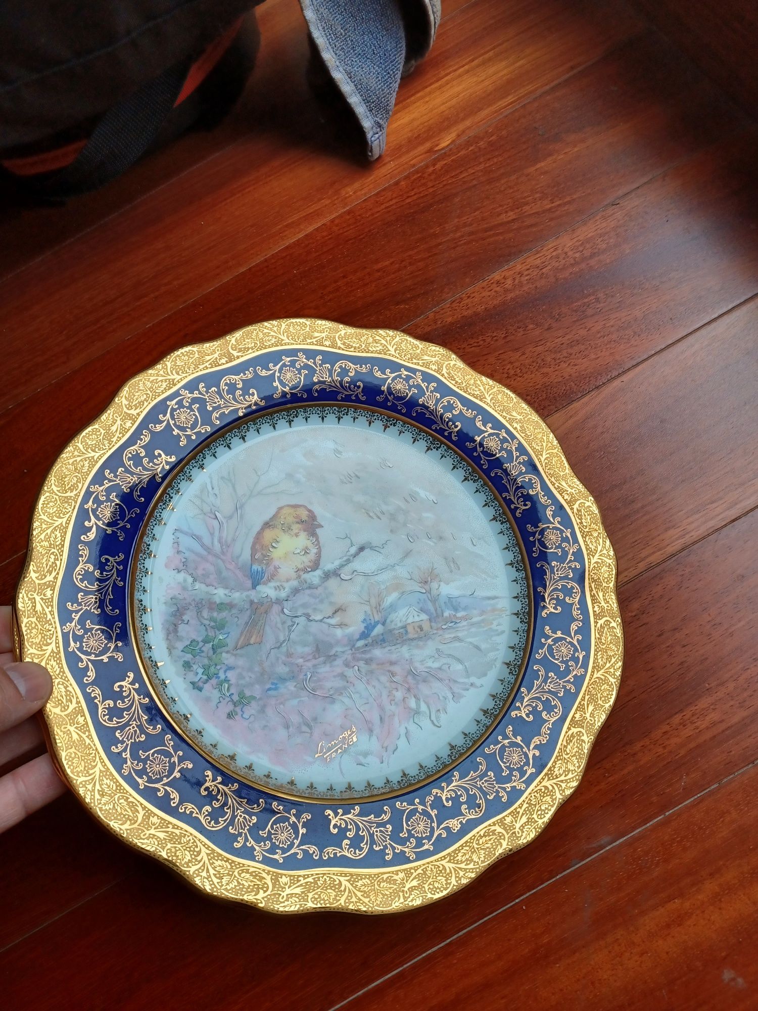 Pratos 25cm porcelana Limoges pintado à mão e ouro