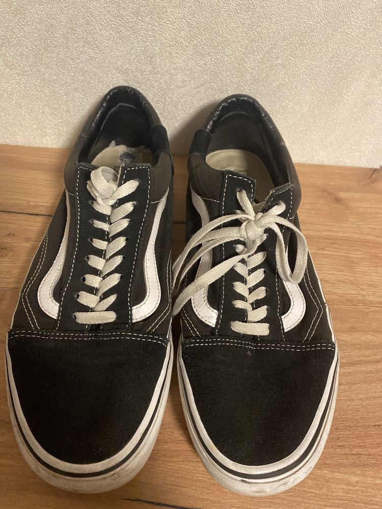 Продам кросівки оригінал Vans