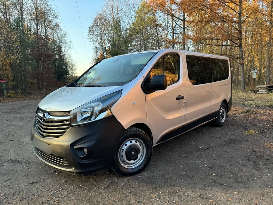 Opel Vivaro Opel Vivaro II/2 *9-osobowy*  *niski oryginalny przebieg* *IDEALNY*