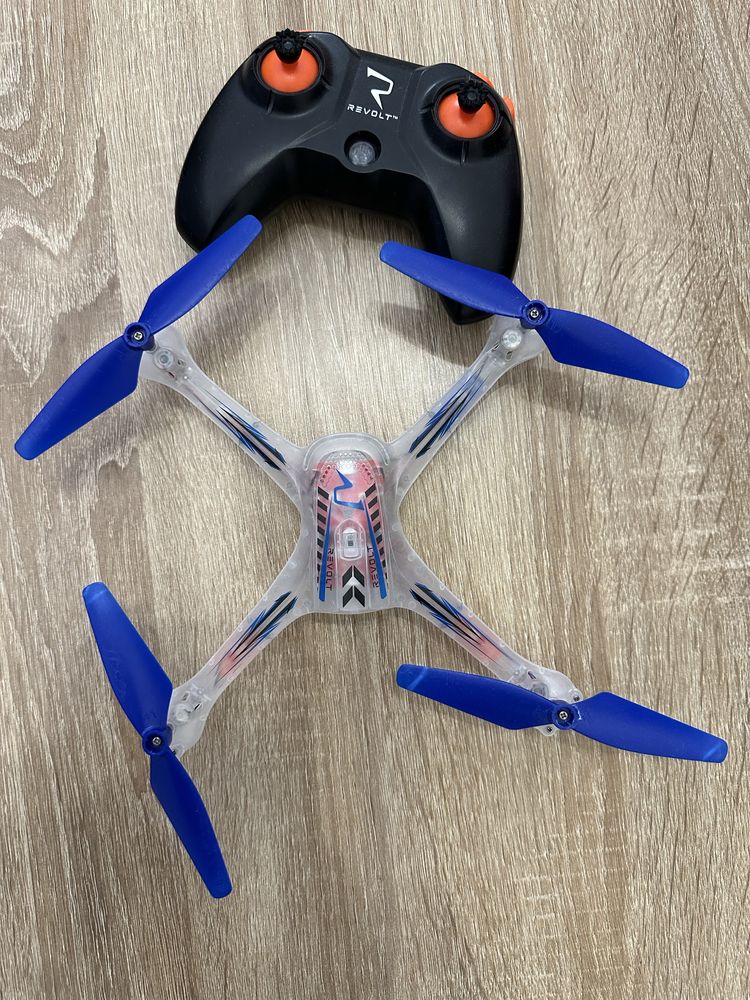 Drone azul revolt