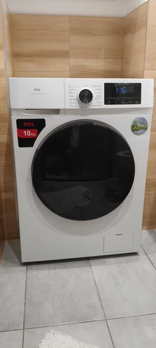 Sprzedam pralkę, klasa A, 10 kg wsadu, 1400 brotów/min - użyta 2 razy