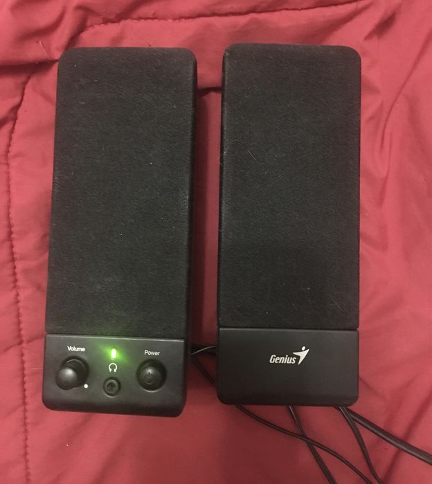 Колонкі звукові у робочому стані