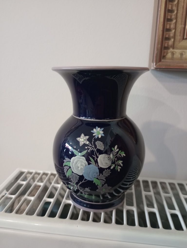 Piękny wazon z porcelany Echt Kobalt Jlmenau Germany