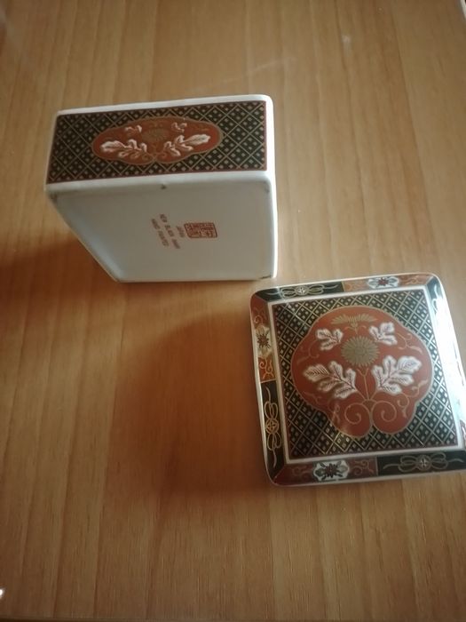 Caixa quadrada New Black Imari