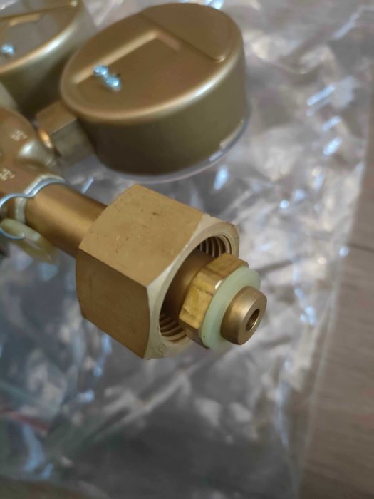 GCE - Reduktor jednostopniowy do butli tlenowej [200 BAR] - RBT 03-10