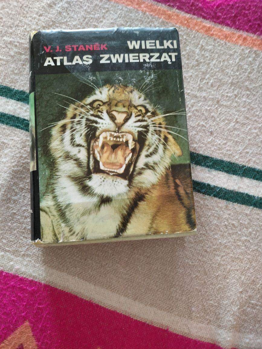 Wielki atlas zwierząt Stanem V. J. 1978