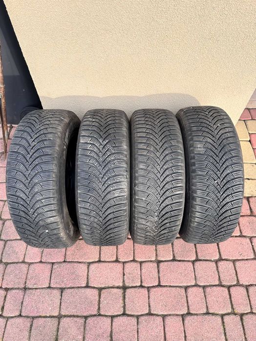 Opony zimowe 196/65R15 wraz z felgami stalowymi 5x114.3 Hyundai ix20