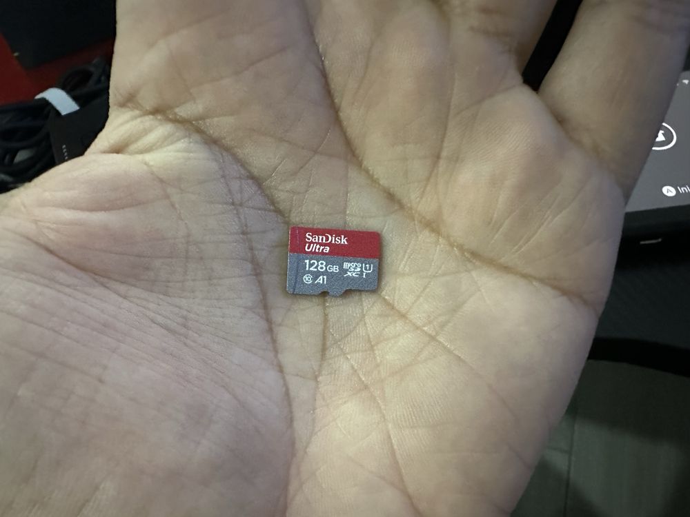 Nintendo Switch V2 Padrão + microSD 128GB