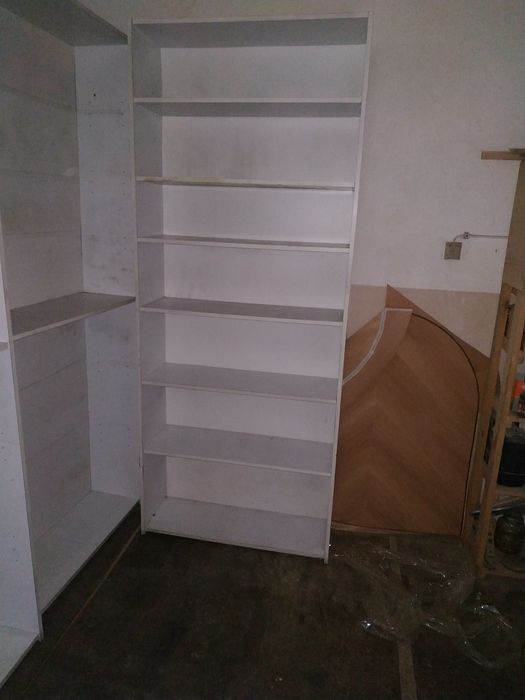Regał sklepowy z płyty