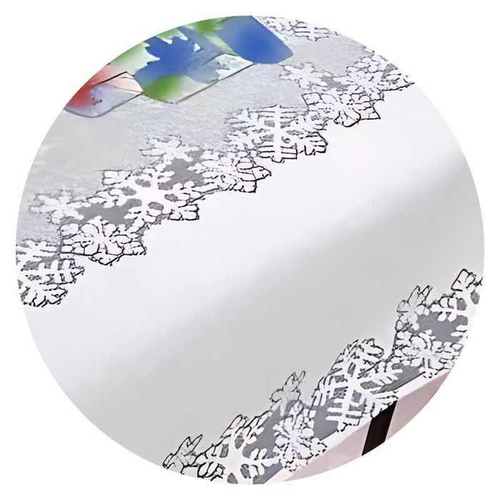 Obrus Prezenty 110x130 DomoweTekstylia | WNP828 130 | Boże Narodzenie