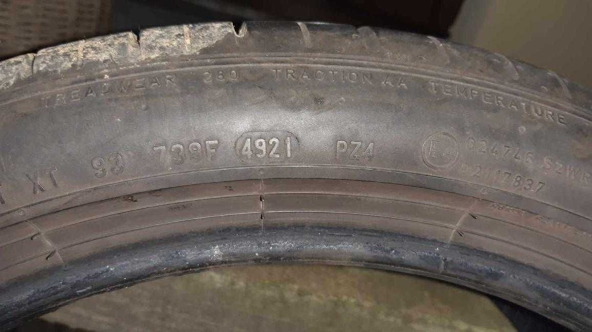 Sprzedam opony letnie PIRELLI P ZERO  245 / 40 / 19. 4 sztuki.