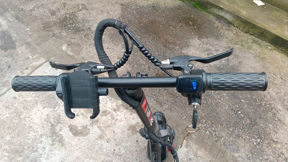 Электросамокат новый