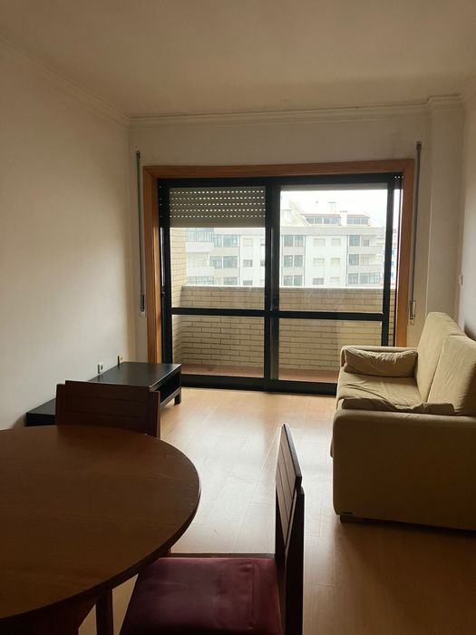 T1+1 (T2) Mobilado - Parnhos - São João - Areosa- Polo Universitario