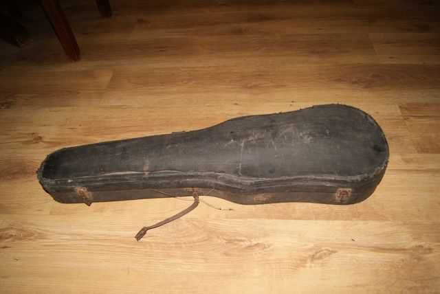 Skrzypce stare futerał smyczek