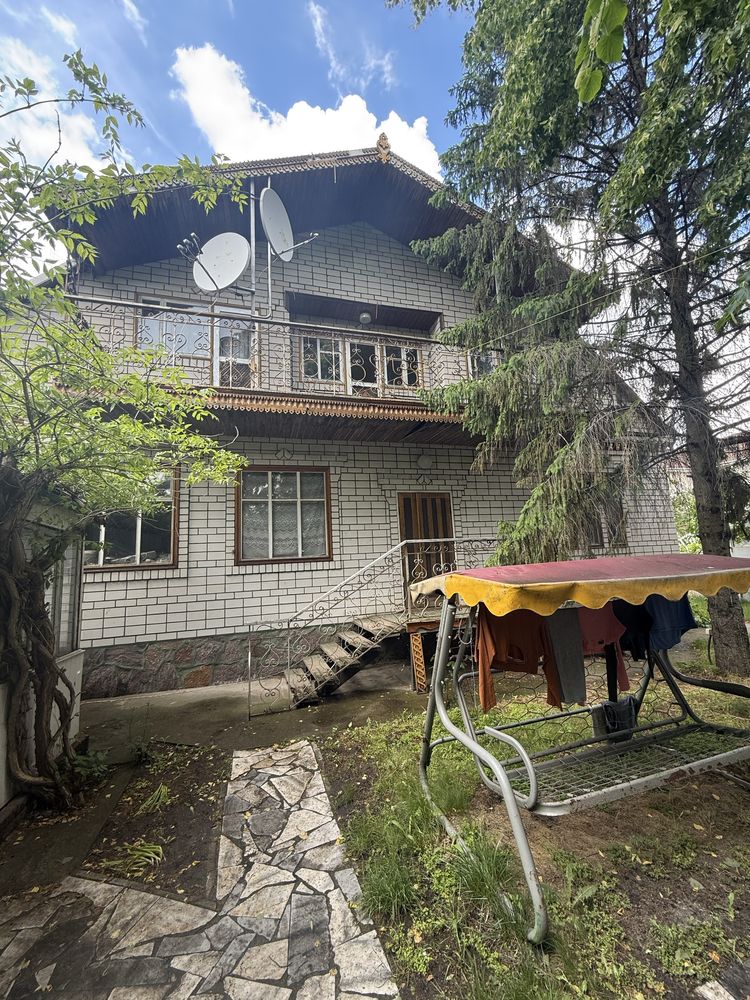 Продам 2 эт. дом с видом на реку ул.Некрасова/Белякова
