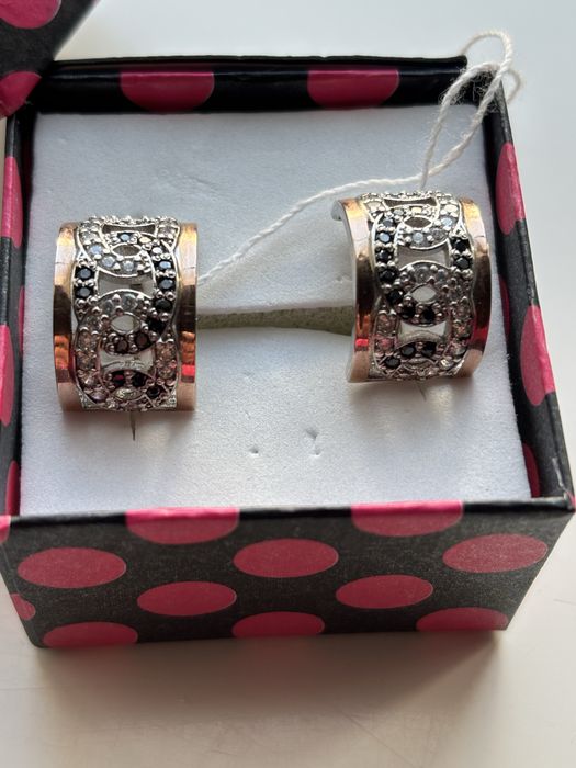 Срібні сережки 925  проби зі вставкою золота.