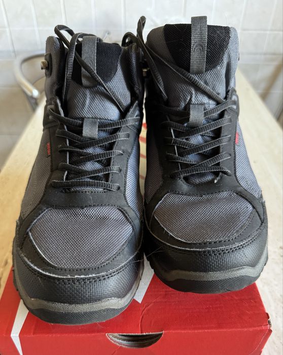 Трекінгові черевеки Outventure