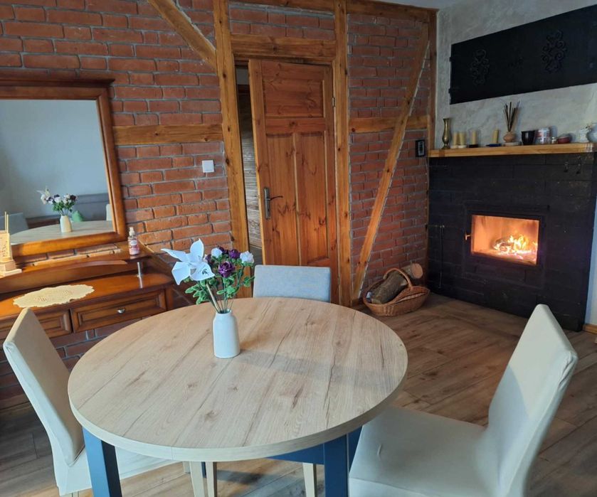 Dom Brzózka-Mazury: 4 pokoje-10 osób, dwie łazienki (+ balia ogrodowa)