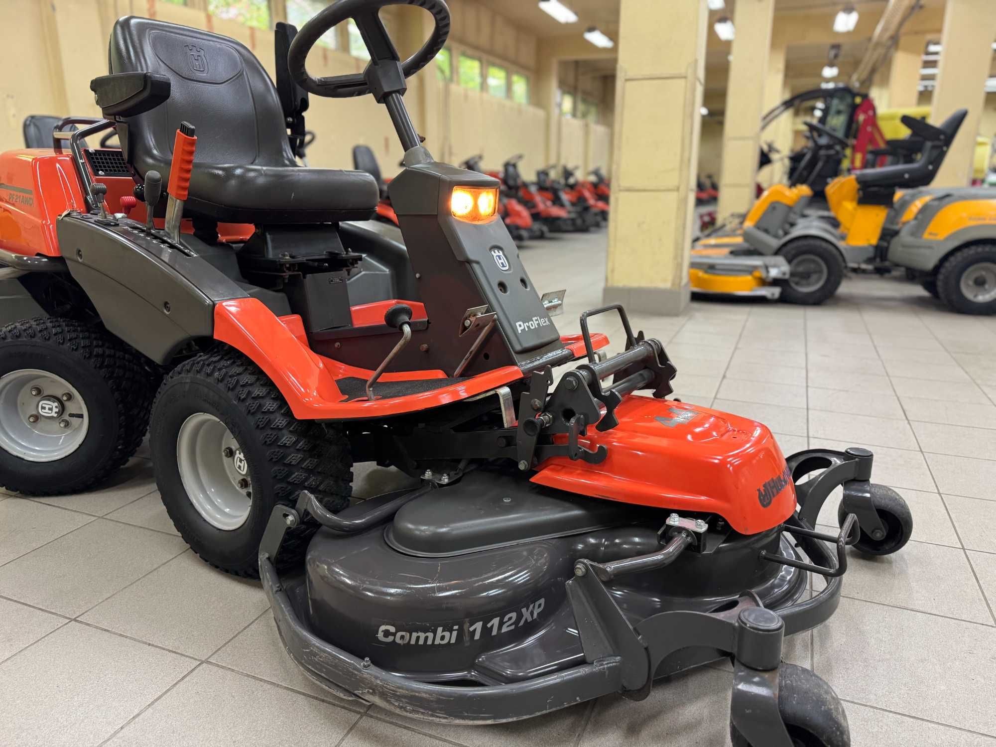 Traktorek Kosiarka Rider Husqvarna PF 21 ProFlex 4X4