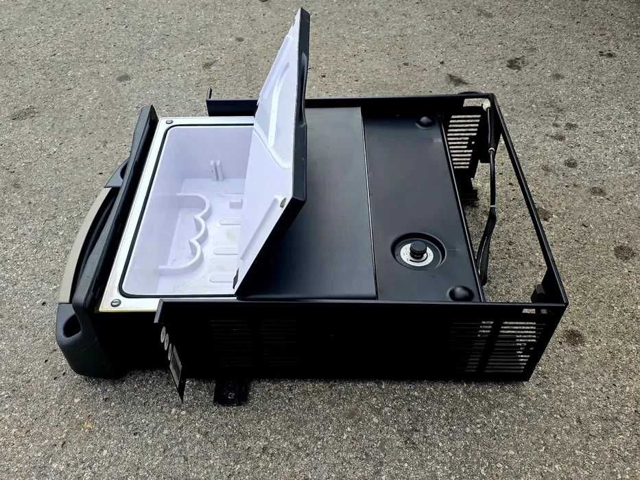 Lodówka Renault premium