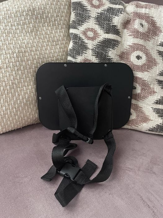 Lusterko samochodowe do obserwacji dziecka