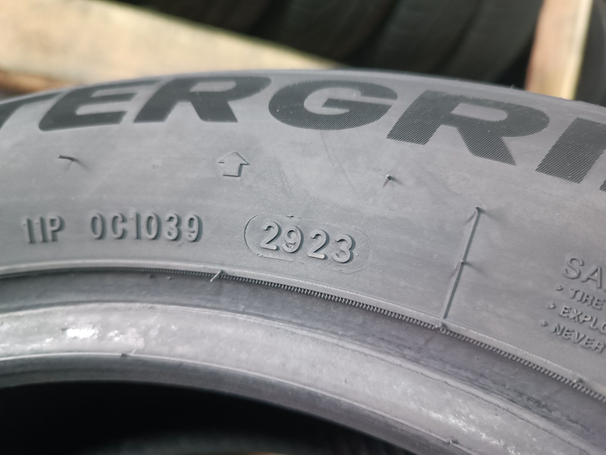 Зимові шини LANVIGATOR 205/55 R16 резина Р16