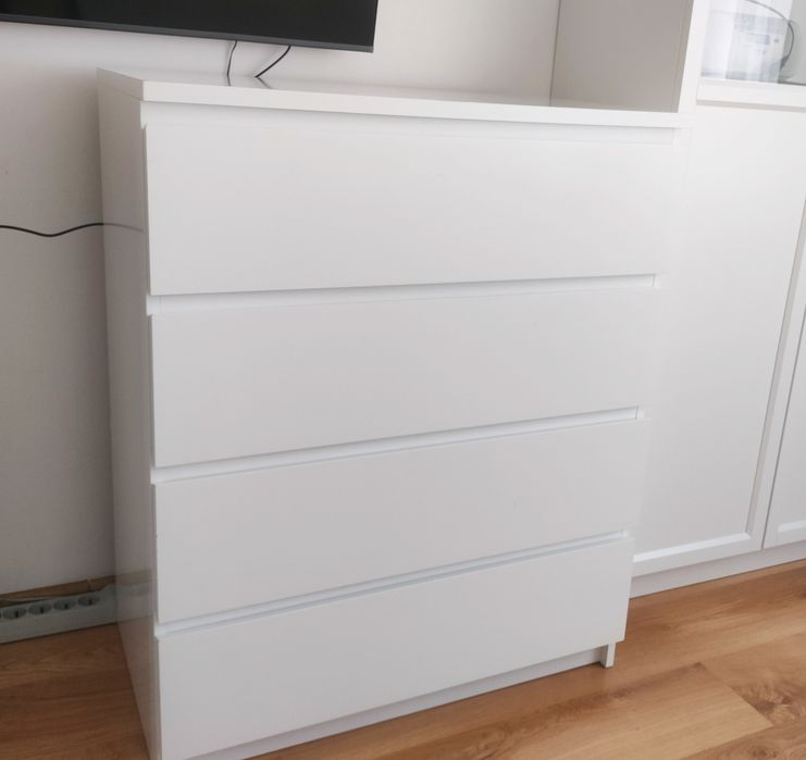 Ikea Malm komoda biała z lekkim połyskiem 4 szuflady 80x100 cm