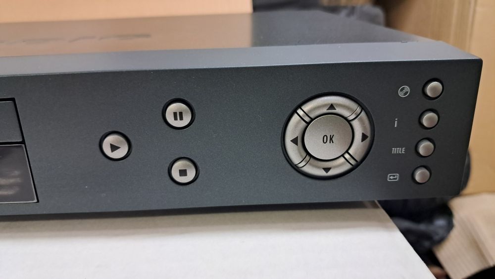 Leitor cd / dvd Grundig Xenaro GDP4200