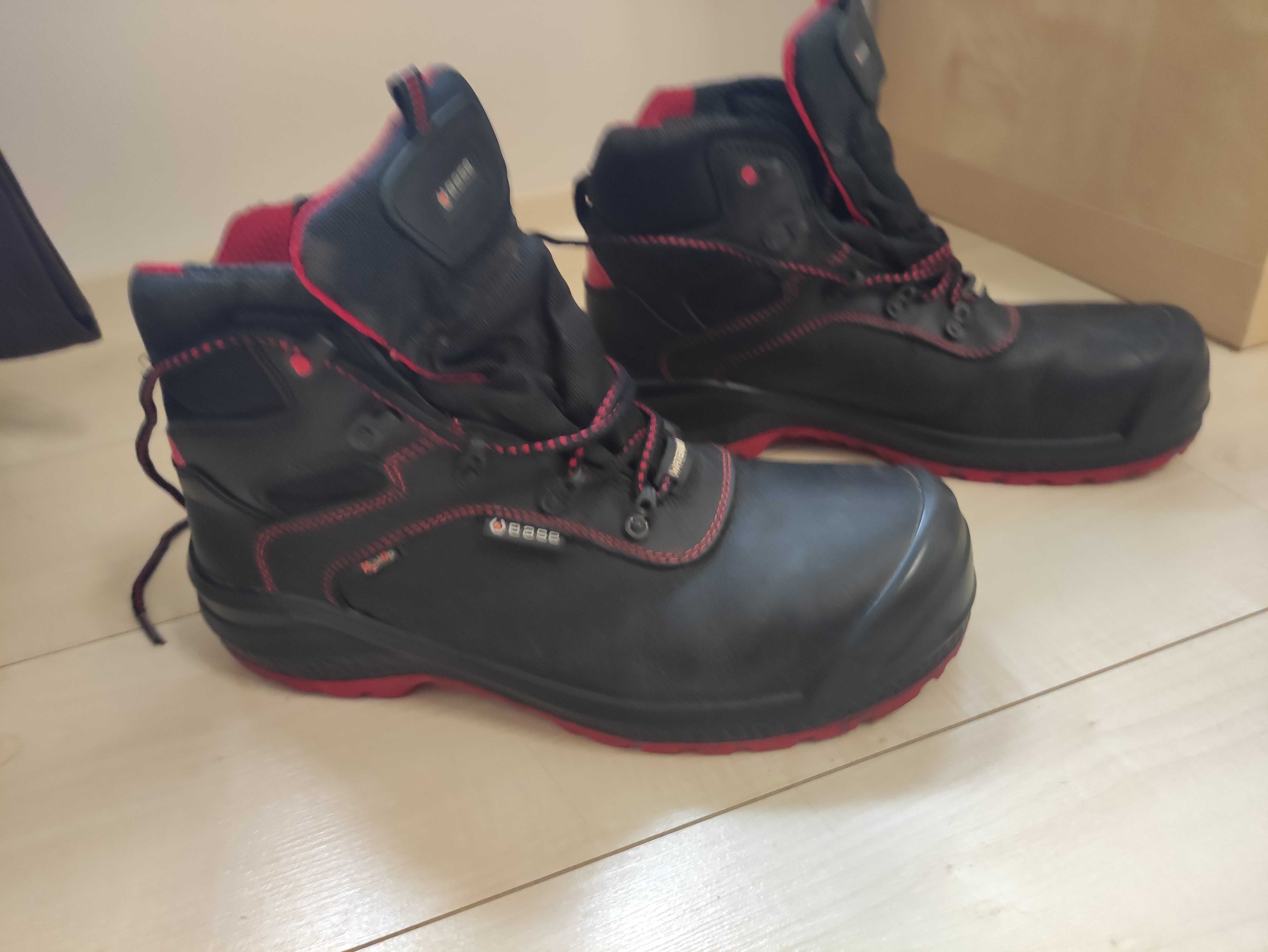 Męskie bezpieczne buty robocze Base Be-Dry Mid S3 SRC  r. 43 28 bdb