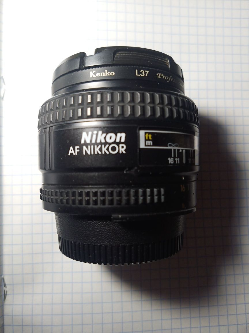 Nikkor AF 1.4 D Об'єктив