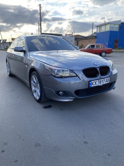 У продажі BMW 5 series