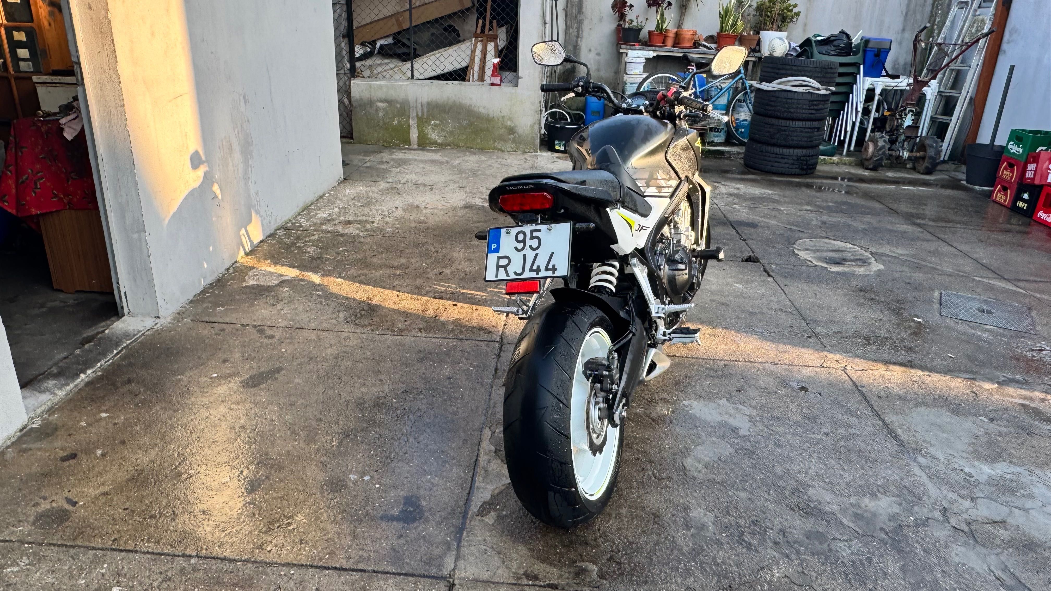 Honda cb 650f 2017 vários extras