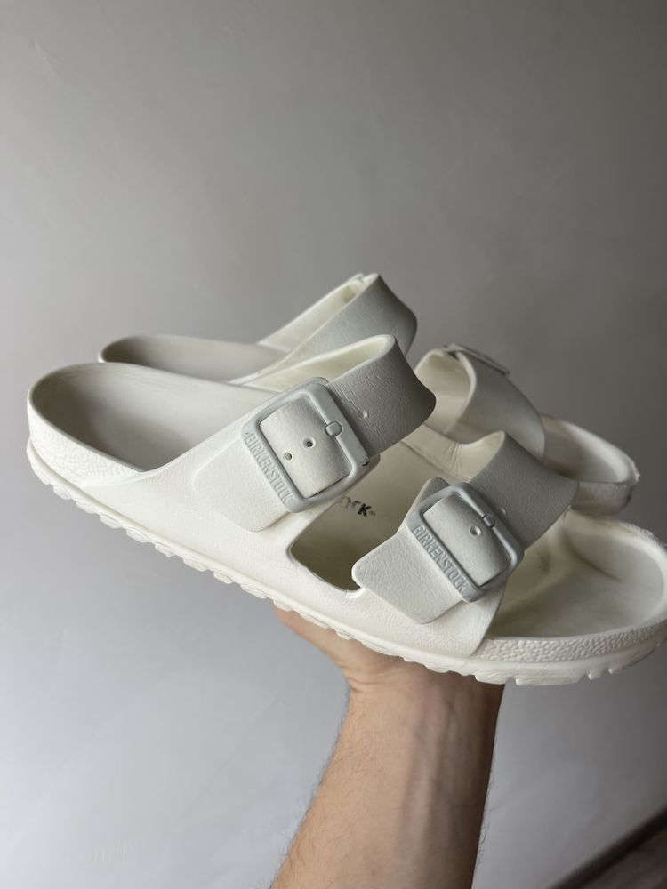 Тапки шльопки шльопанці birkenstock взуття 41 р білі