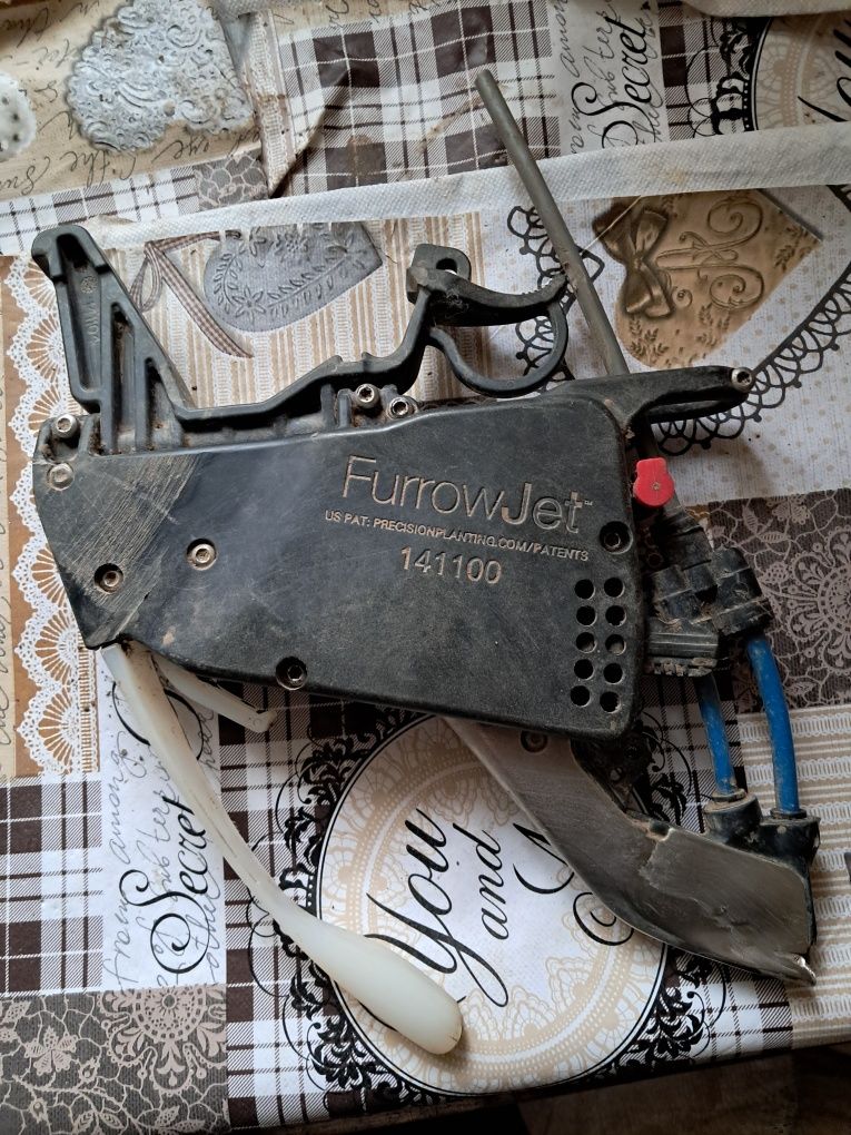 Продам Furrowjet 141100