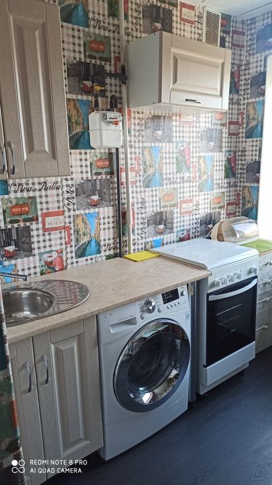 Продам реальную 1 к мс Тополь 2 дом 26(7 эт,31м2)